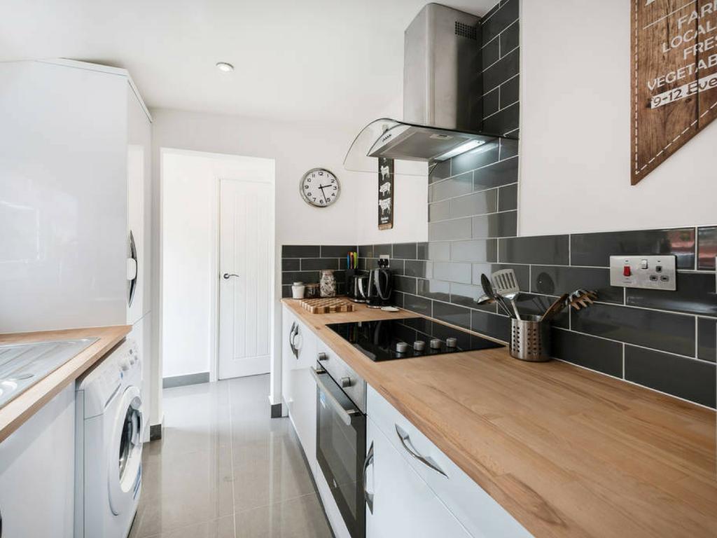 Cambridge House - Modern 2 Bedroom House, Close To Luton Airport & Town Centre Ngoại thất bức ảnh