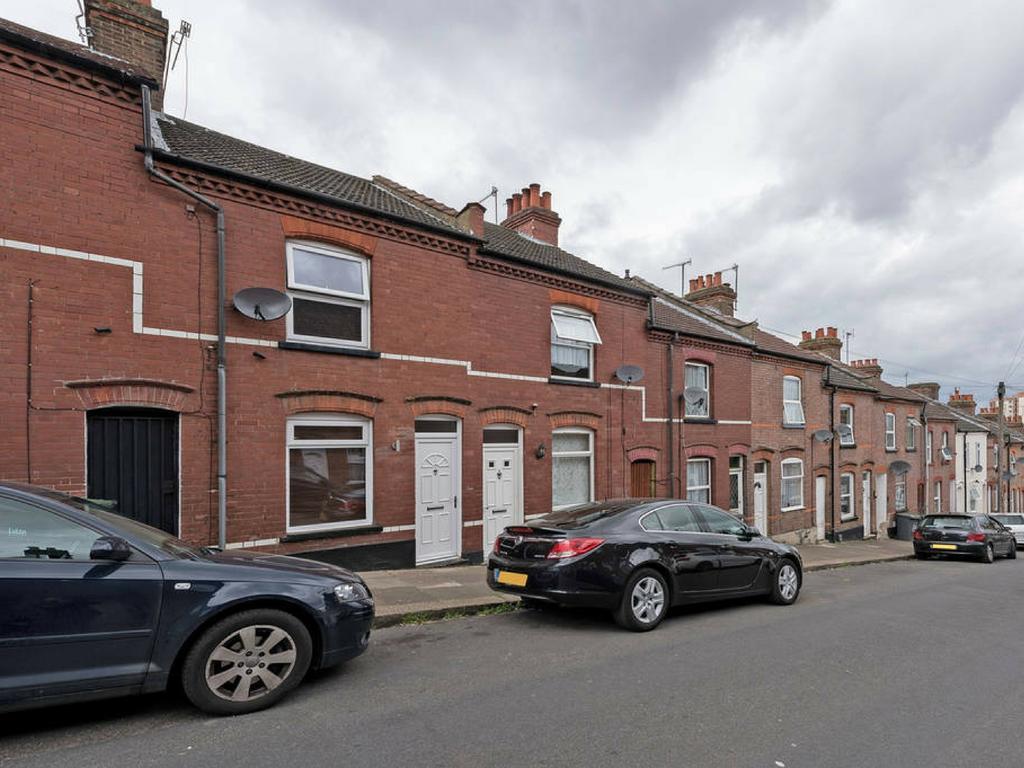 Cambridge House - Modern 2 Bedroom House, Close To Luton Airport & Town Centre Ngoại thất bức ảnh